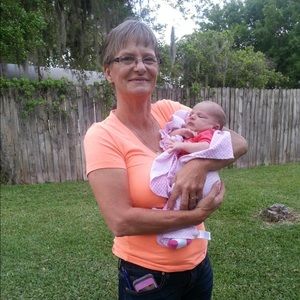 Meet your Posher, Laura